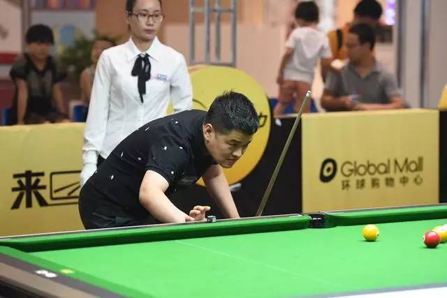 的佳绩昂首 的佳绩昂首